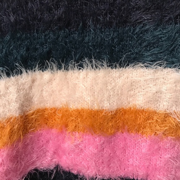 Cozy Fuzzy Striped Grunge Crew Neck Sweater - Picture 2 of 2